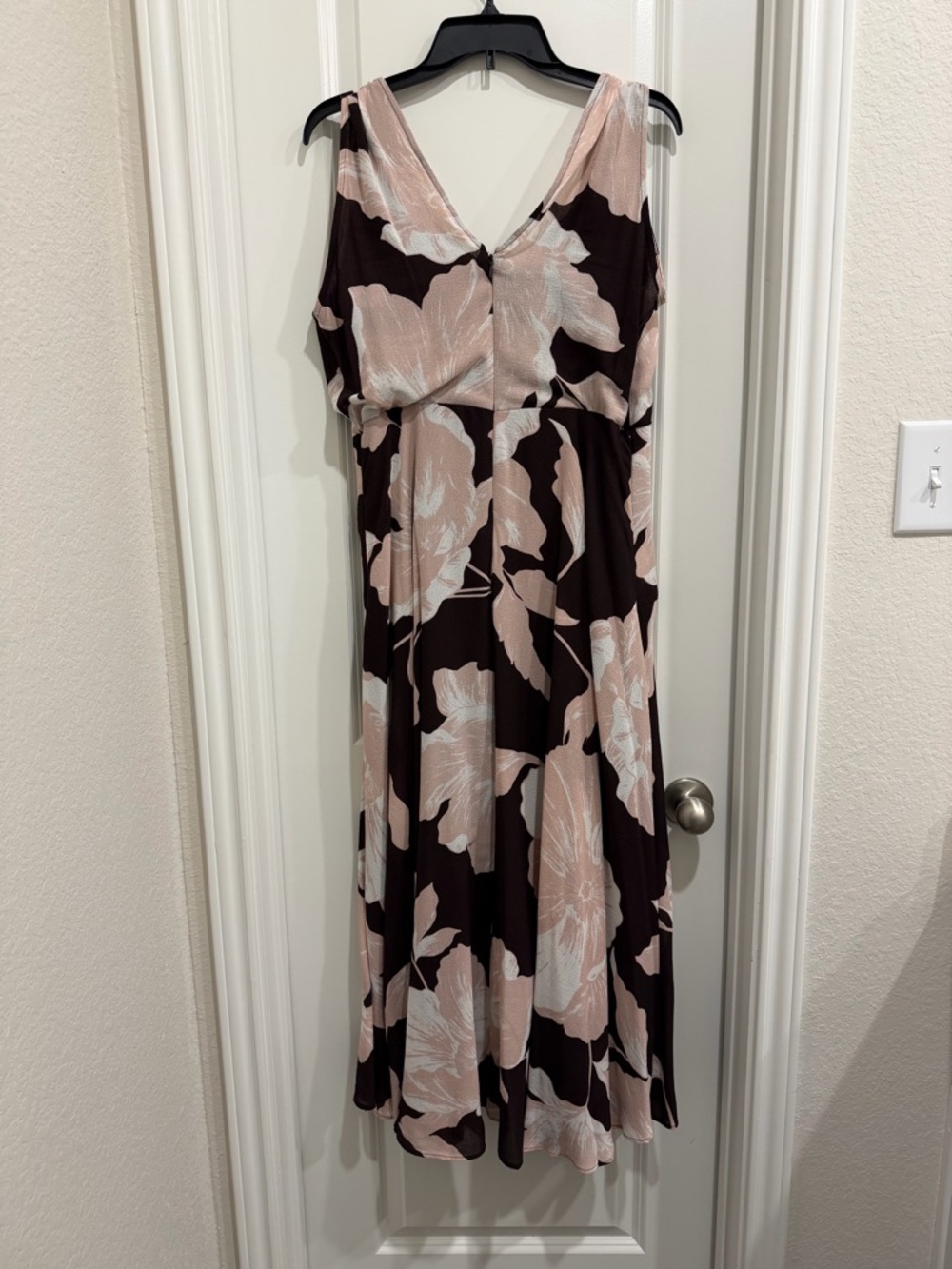 Donna Karan Brown and Blush Floral High-Low Wrap Skirt - Picture 3 of 9